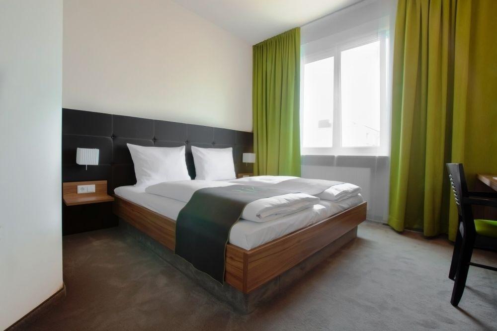 Riku Hotel Neu-Ulm Exterior photo